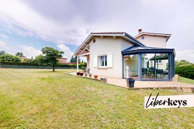 Maison - 182 m² - 6 pièces