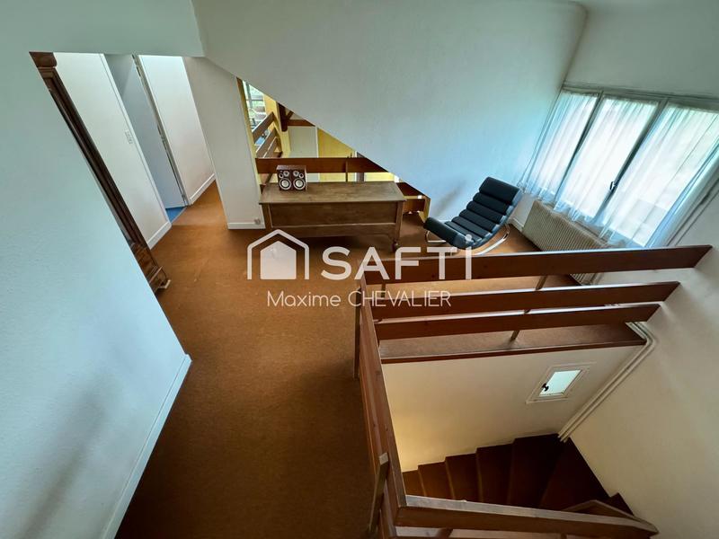 Maison - 250 m² - 8 pièces