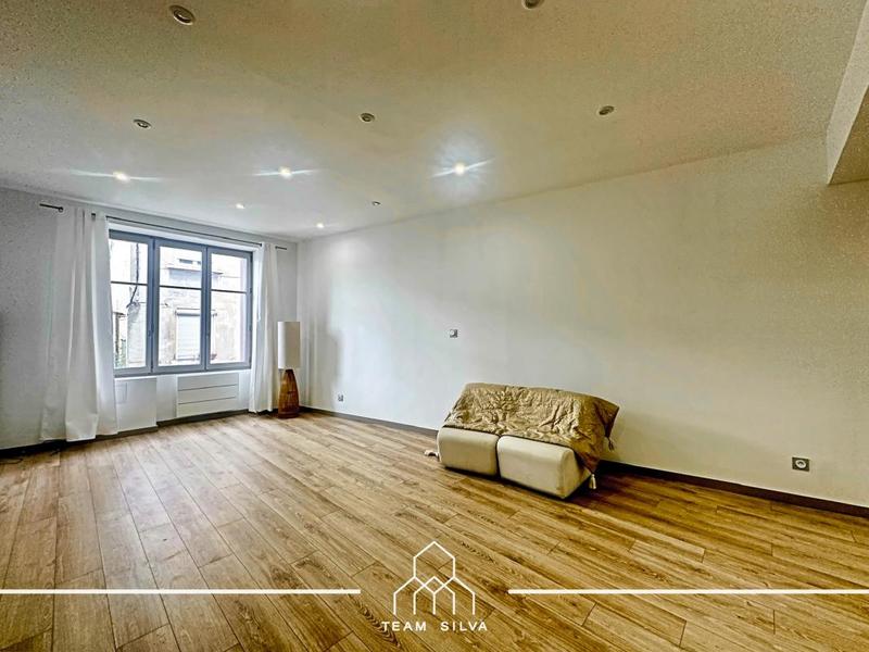 Maison de village - 125 m² - 5 pièces