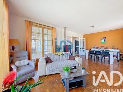 Maison - 97 m² - 5 pièces