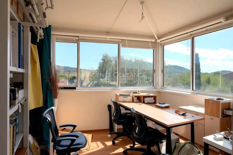 Maison - 104 m² - 4 pièces