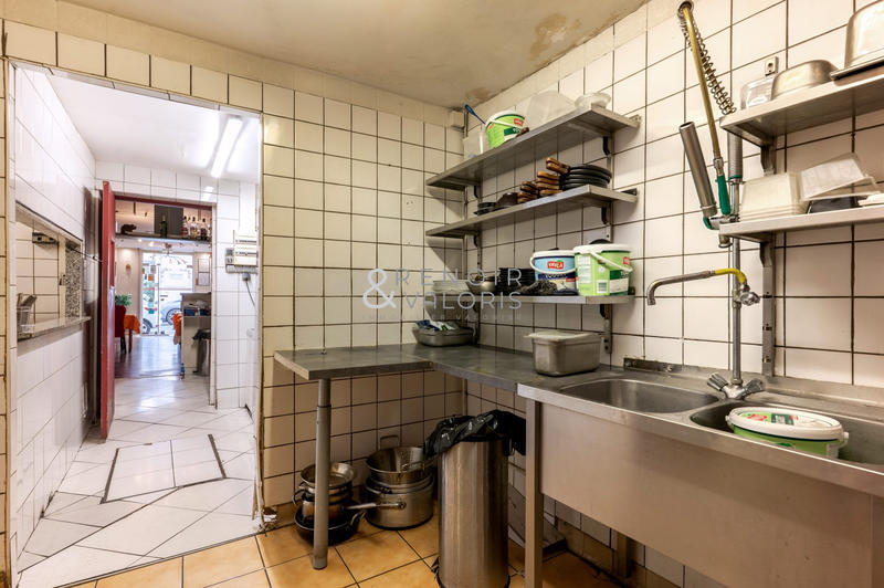 Local commercial - 153 m² - 2 pièces