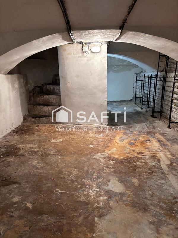 Maison - 275 m² - 8 pièces