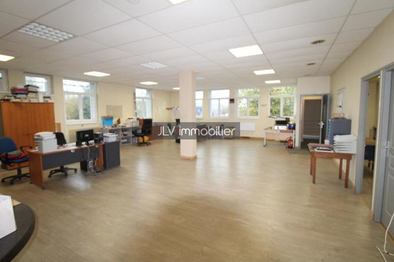 Entrepôt - 300 m² - 3 pièces