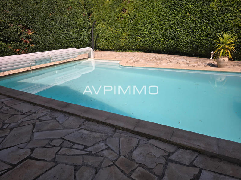 Maison - 145 m² - 4 pièces