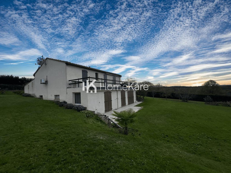 Maison - 160 m² - 6 pièces