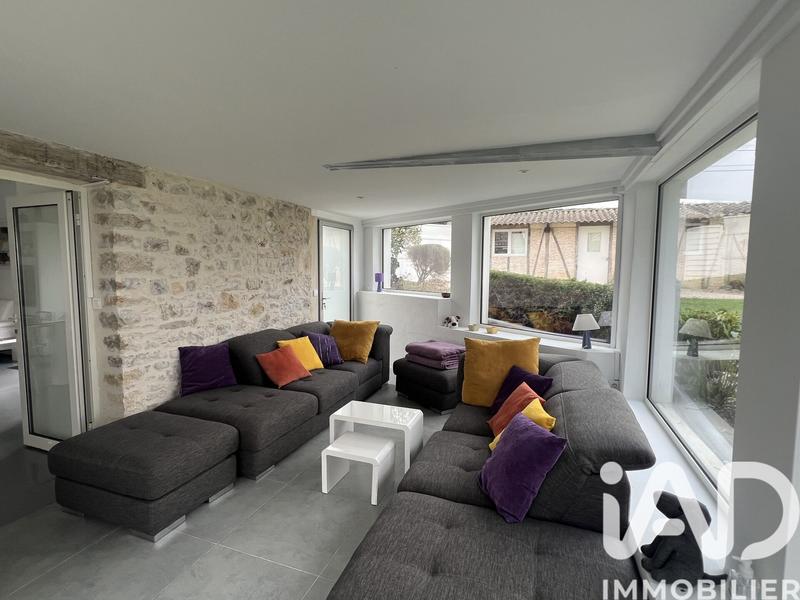 Maison - 228 m² - 8 pièces