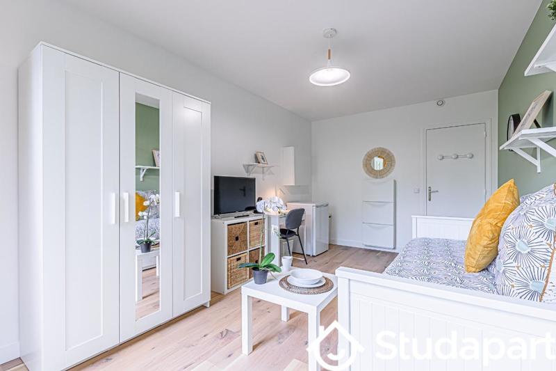 Chambre - 10 m² - 1 pièce