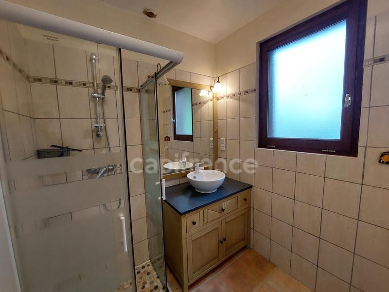 Maison - 250 m² - 10 pièces