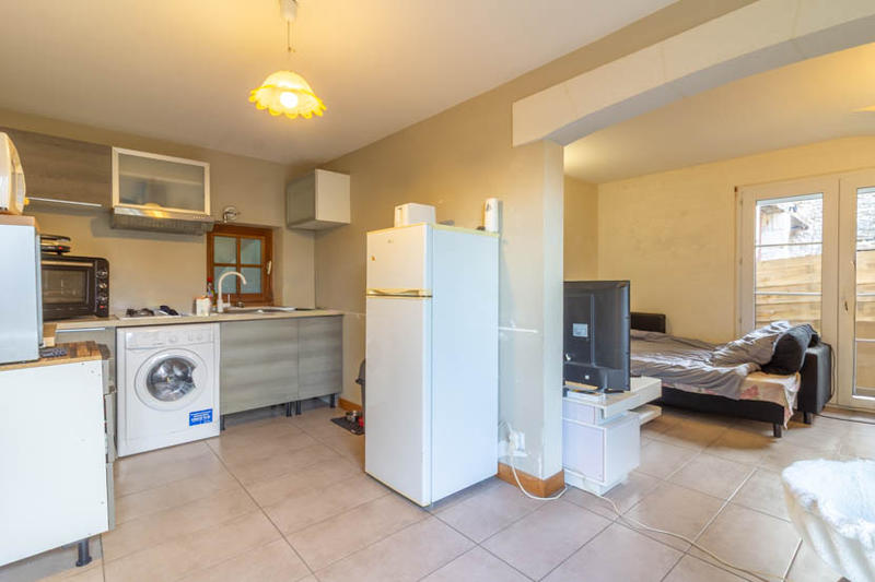 Immeuble - 180 m² - 10 pièces