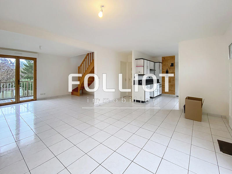 Maison - 90 m² - 6 pièces