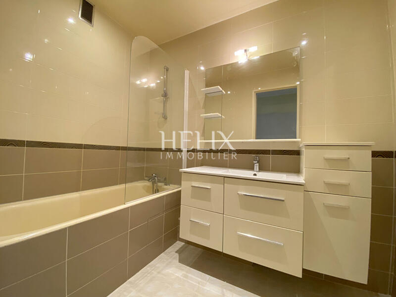 Appartement - 57 m² - 3 pièces