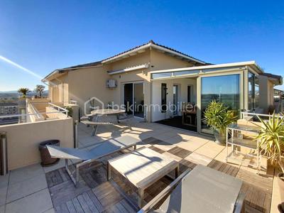 Appartement - 72 m² - 3 pièces