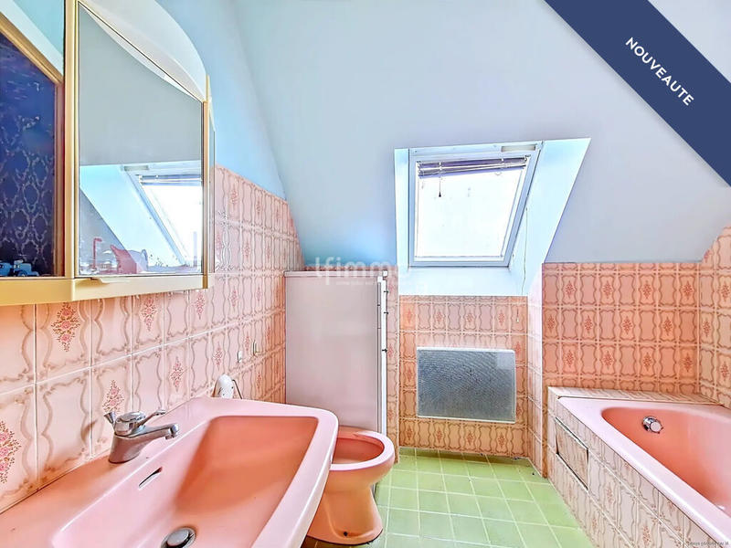 Maison - 165 m² - 8 pièces