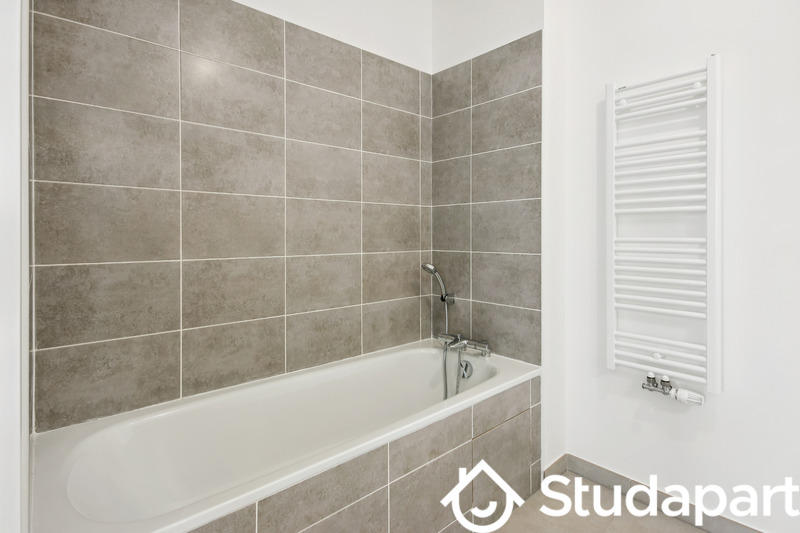 Chambre - 13 m² - 1 pièce