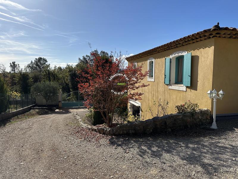 Maison contemporaine - 137 m² - 4 pièces