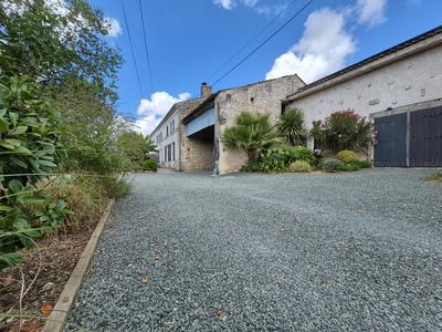 Maison - 132 m² - 4 pièces