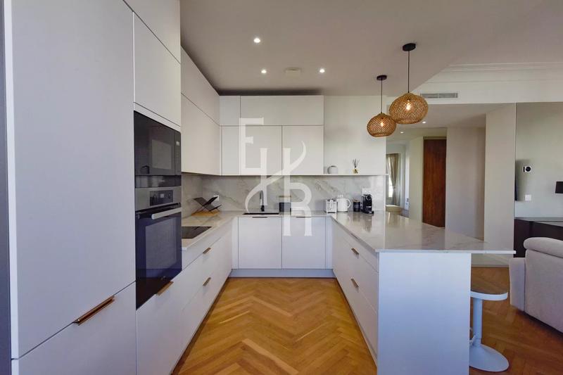 Appartement - 118 m² - 4 pièces