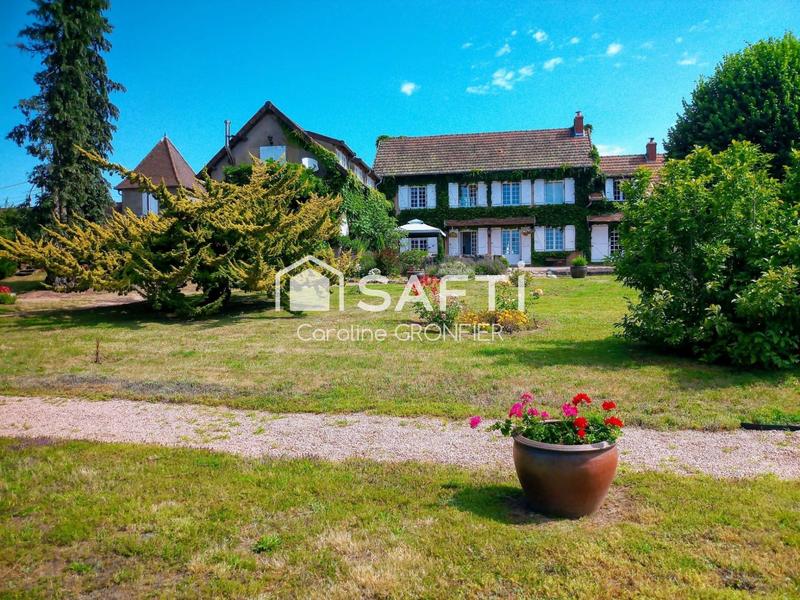 Maison - 323 m² - 11 pièces