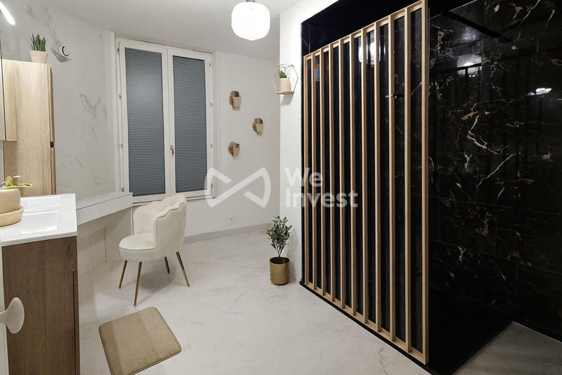 Maison - 200 m² - 6 pièces