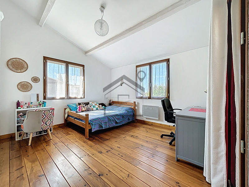 Villa - 161 m² - 7 pièces