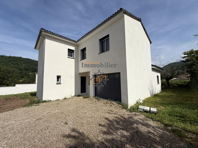 Maison - 164 m² - 6 pièces