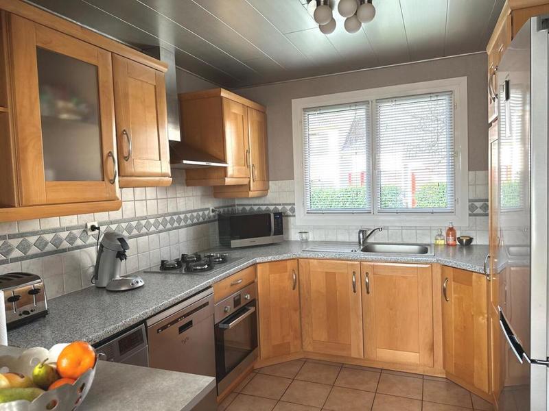 Maison - 111 m² - 6 pièces