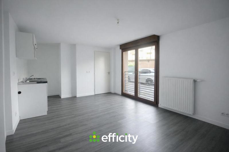 Studio - 25 m² - 1 pièce