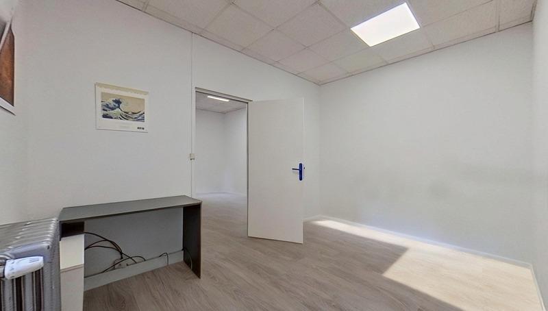 Bureau - 25 m² - 2 pièces