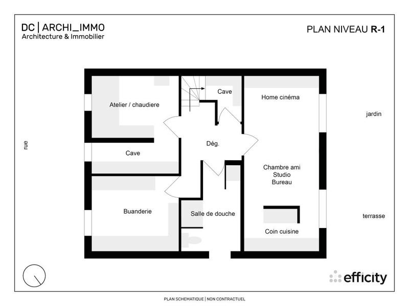 Maison - 296 m² - 9 pièces