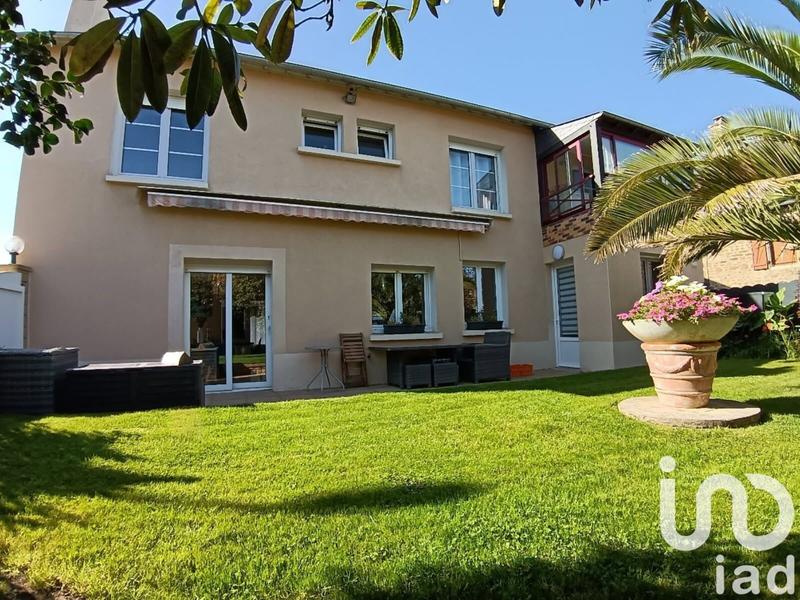 Maison de ville - 182 m² - 8 pièces