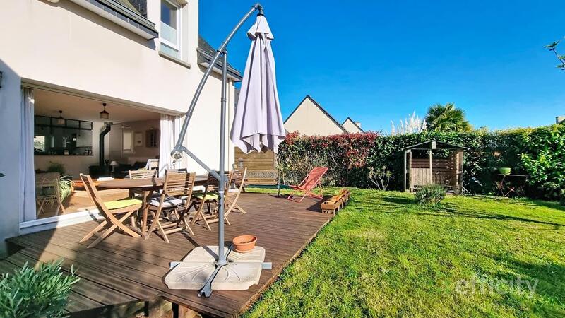 Maison - 169 m² - 8 pièces