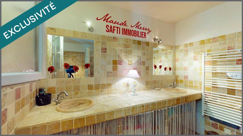 Maison - 230 m² - 6 pièces