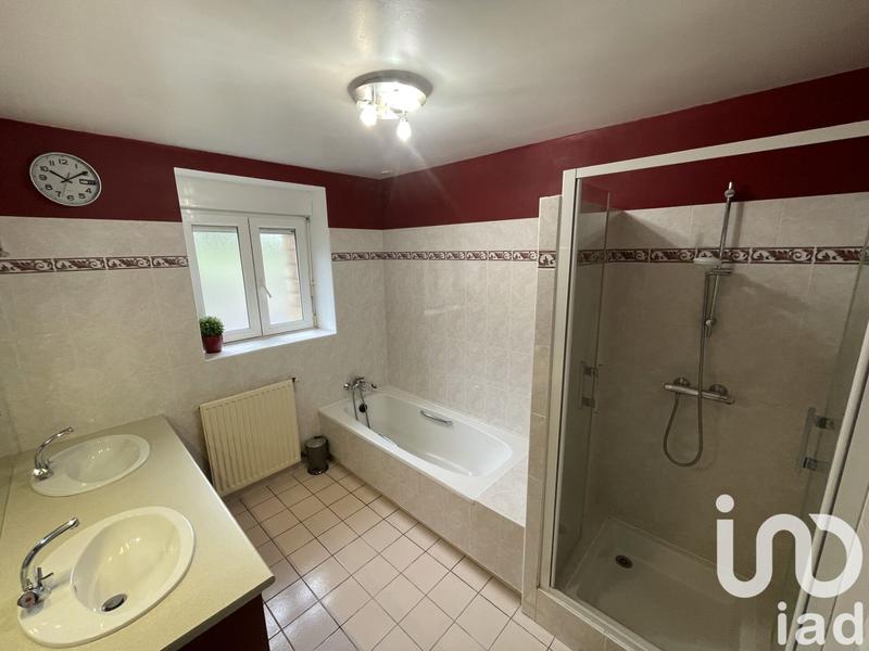 Maison - 235 m² - 7 pièces