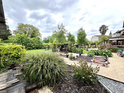 Maison - 200 m² - 6 pièces