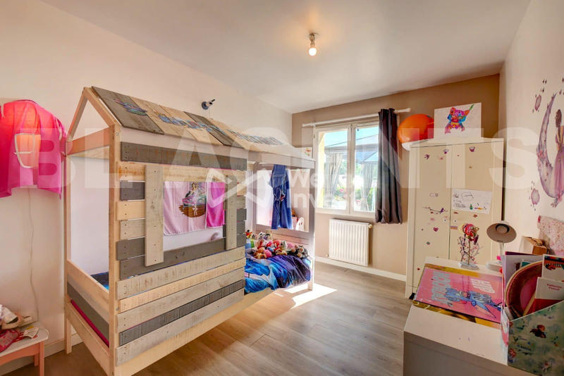 Maison - 117 m² - 7 pièces