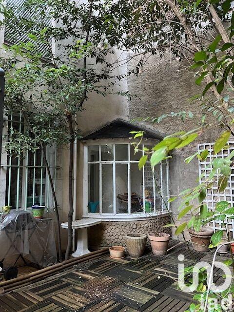 Maison - 480 m² - 16 pièces