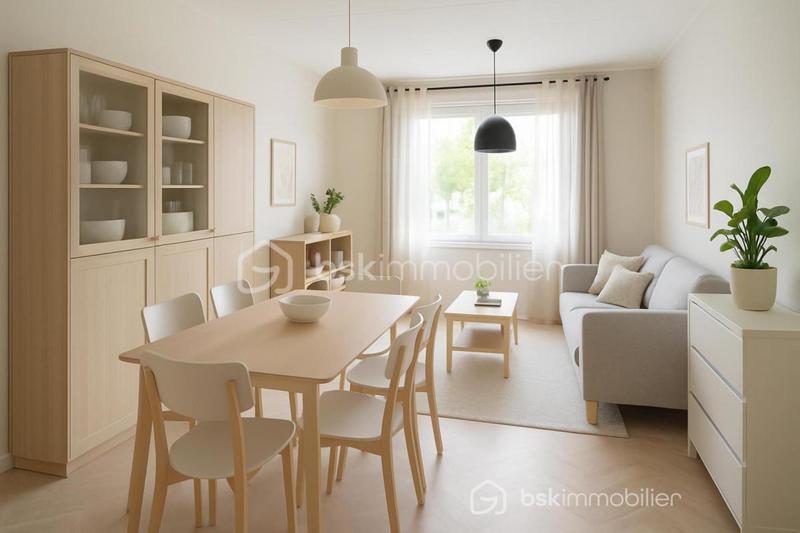 Maison - 85 m² - 4 pièces