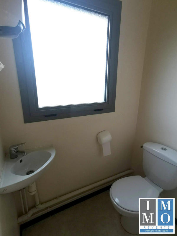 Local commercial - 57 m² - 3 pièces