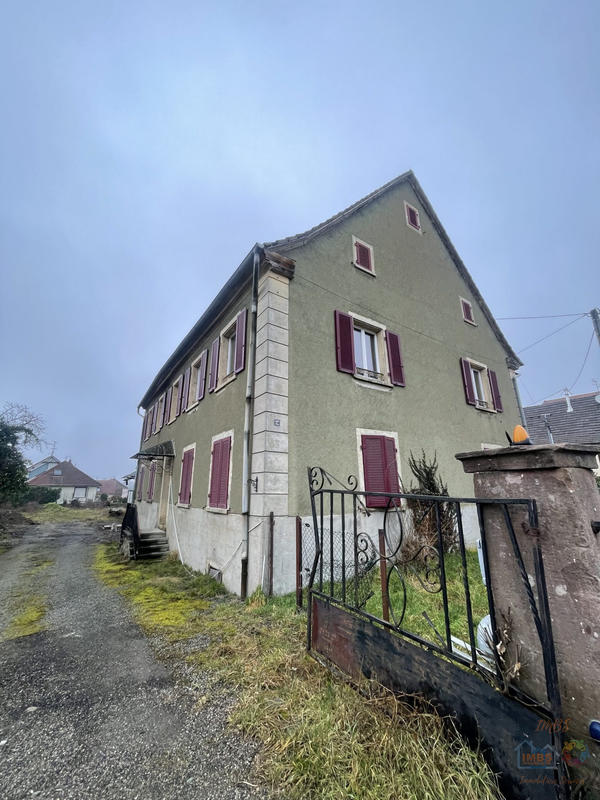 Maison ancienne - 242 m² - 10 pièces