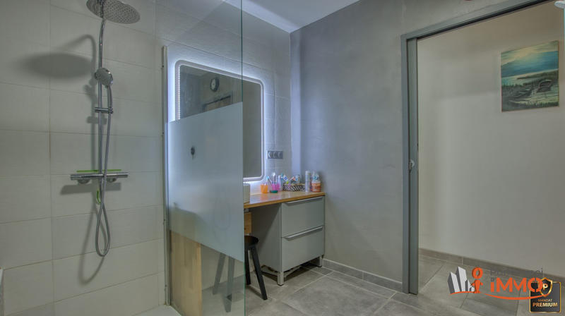 Villa - 131 m² - 6 pièces