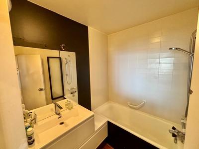 Studio - 28 m² - 1 pièce