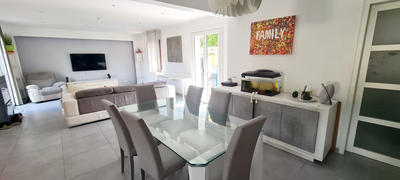 Maison - 155 m² - 6 pièces