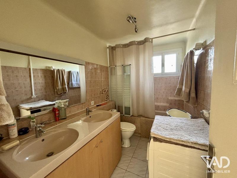 Local commercial - 200 m²