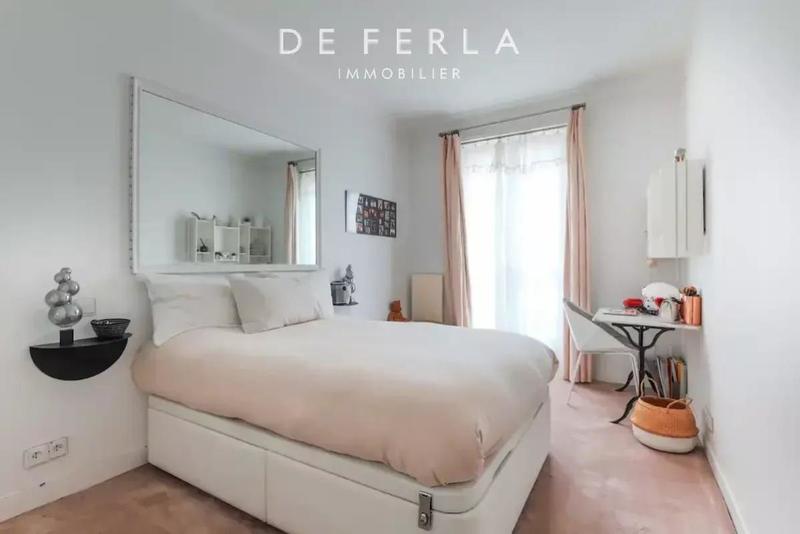 Appartement - 99 m² - 4 pièces