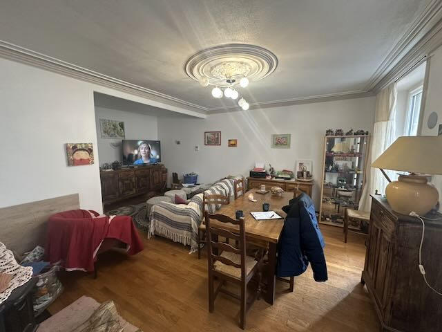 Maison de village - 200 m² - 10 pièces