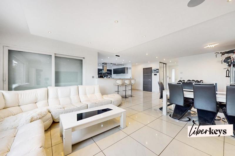 Maison - 165 m² - 7 pièces