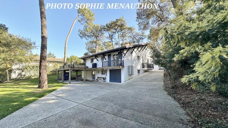 Maison contemporaine - 166 m² - 6 pièces