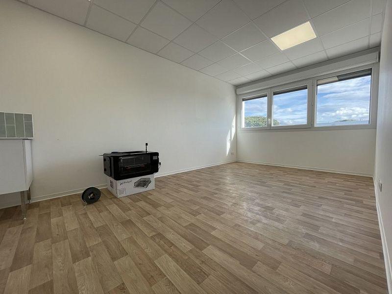 Bureau - 15 m² - 1 pièce