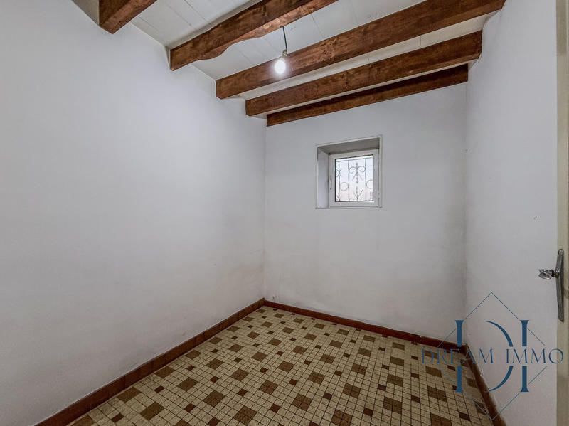 Maison - 230 m² - 7 pièces